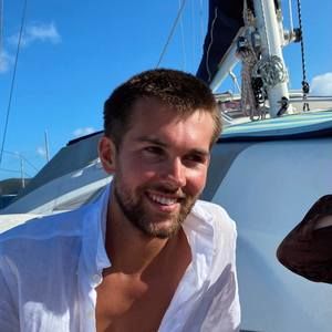 Meet your Posher, Chandler